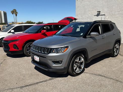 Used 2018 Jeep Compass Limited w/ Safe & Security Group FWD image 35