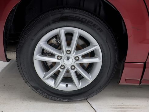 Used 2020 Dodge Grand Caravan SXT FWD image 31