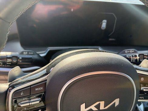 Used 2025 Kia Sorento SX Prestige image 14