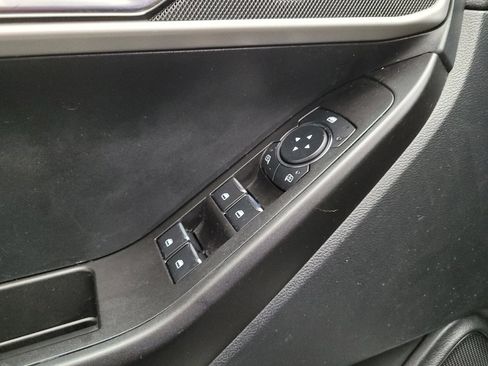 Used 2020 Ford Explorer 2WD image 27