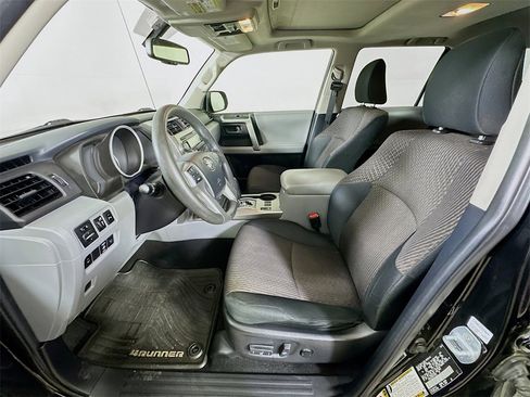 Used 2013 Toyota 4Runner SR5 image 14