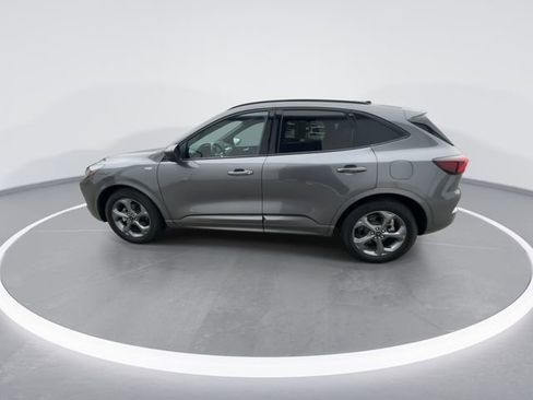 Used 2023 Ford Escape ST-Line w/ Tech Pack #1 FWD image 5