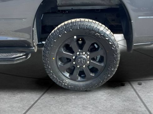Used 2025 RAM 2500 Big Horn AWD/4WD image 30