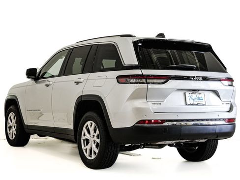 Used 2022 Jeep Grand Cherokee Limited AWD/4WD image 9