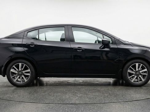Used 2025 Nissan Versa SV FWD image 11