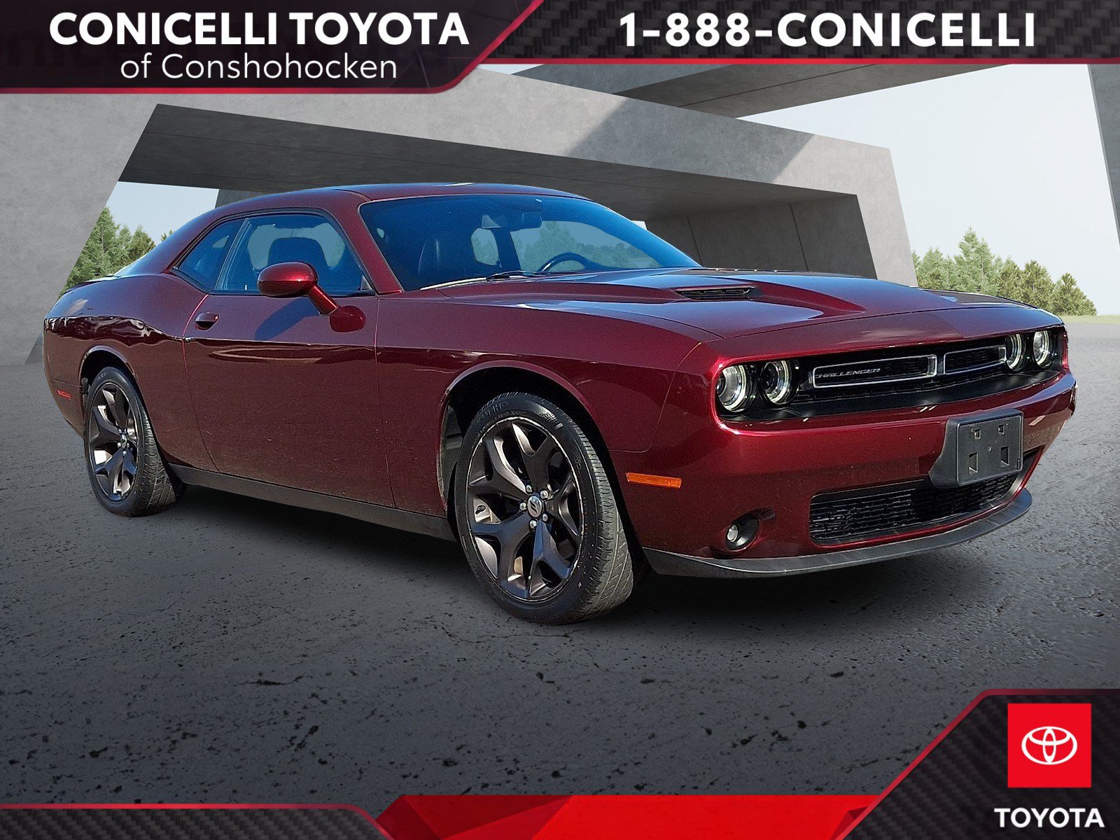 Used 2018 Dodge Challenger SXT Plus RWD image 1