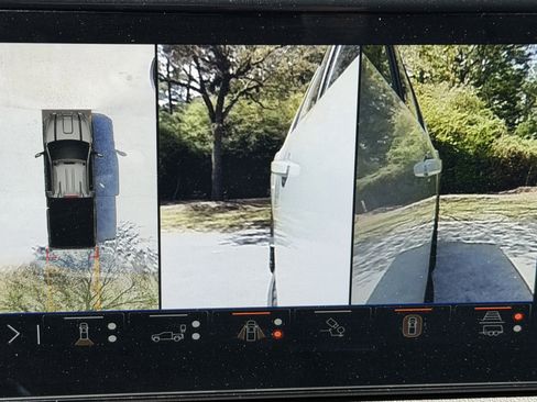 Used 2024 GMC Sierra 2500 AT4 w/ AT4 Premium Plus Package image 16