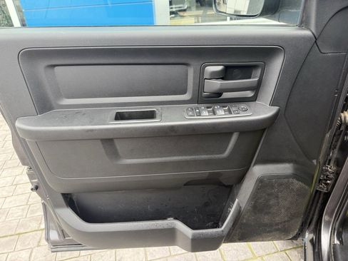 Used 2022 RAM 2500 Tradesman w/ Chrome Appearance Group image 21