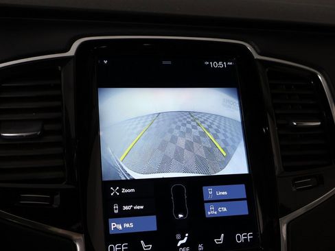 Used 2022 Volvo XC90 T5 Momentum image 6