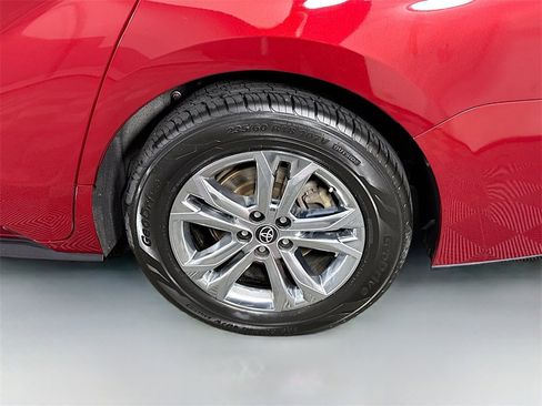 Certified 2022 Toyota Sienna XSE image 40