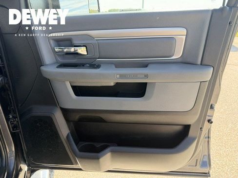 Used 2018 RAM 2500 Big Horn AWD/4WD image 35