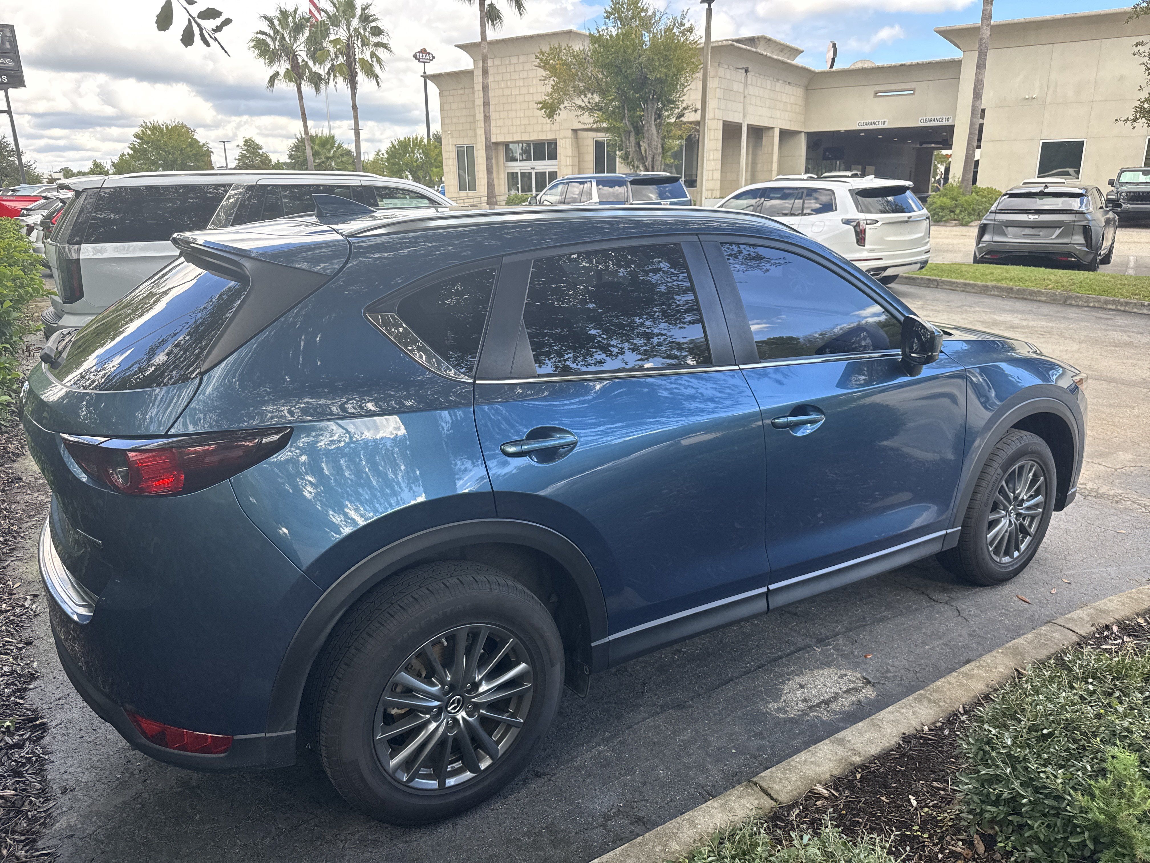 Used 2020 MAZDA CX-5 Touring FWD image 3