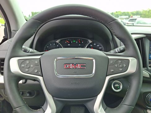 Used 2023 GMC Terrain SLT w/ Tech Package AWD/4WD image 20