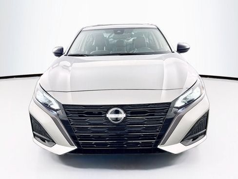 New 2026 Nissan Altima 2.5 SV FWD image 2
