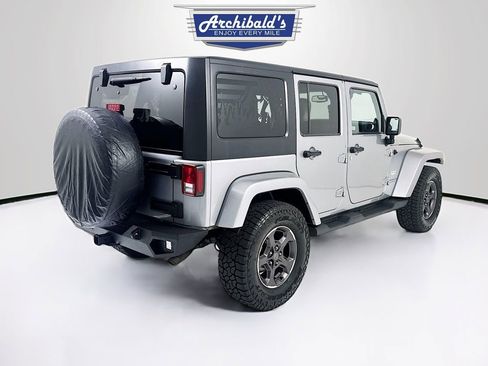 Used 2013 Jeep Wrangler Unlimited Sahara w/ Connectivity Group image 8