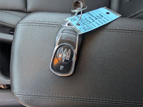 Used 2024 Buick Encore GX Sport Touring AWD/4WD image 22