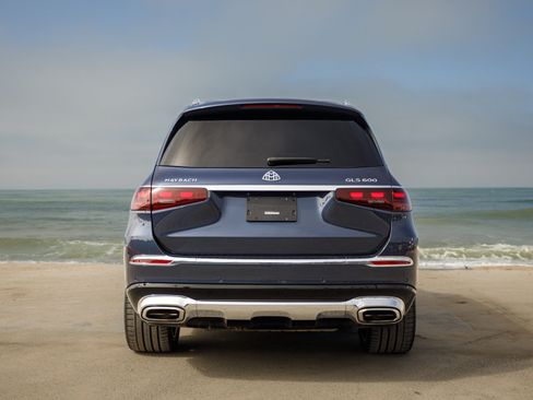 Used 2024 Mercedes-Benz Maybach GLS 600 4MATIC image 6