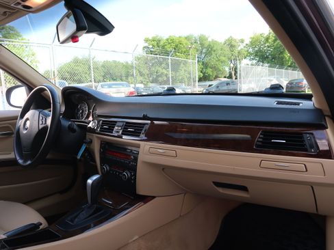 Used 2009 BMW 335d Sedan RWD image 25