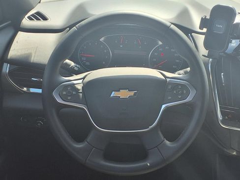 Used 2023 Chevrolet Traverse LT FWD image 14
