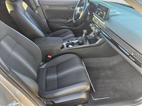 Used 2023 Honda Civic Sport image 17