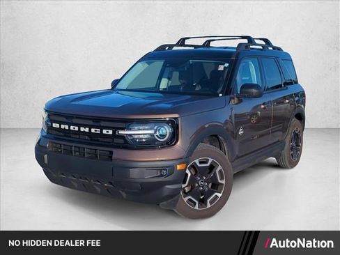 Used 2022 Ford Bronco Sport Outer Banks w/ Tech Package AWD/4WD image 1