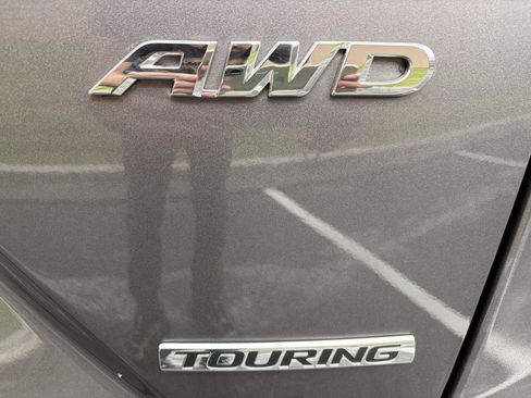 Used 2018 Honda CR-V Touring image 11