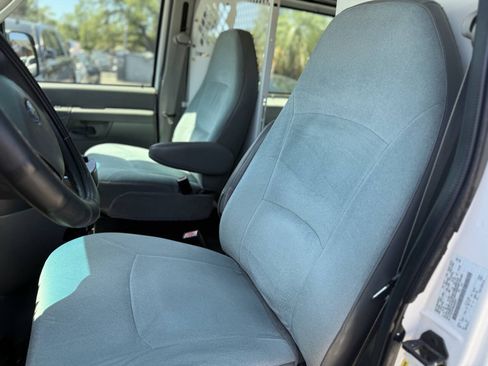 Used 2008 Ford E-250 and Econoline 250 RWD image 12