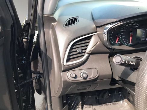 Used 2020 Chevrolet Trax LS FWD image 13