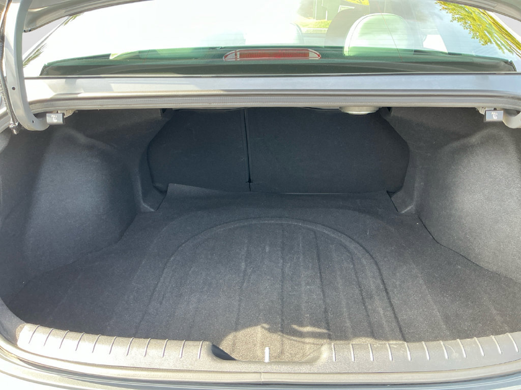 Used 2025 Hyundai Elantra Limited FWD image 17
