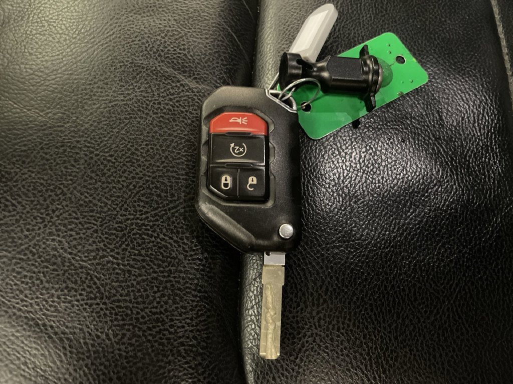 Used 2018 Jeep Wrangler Unlimited Sahara AWD/4WD image 28
