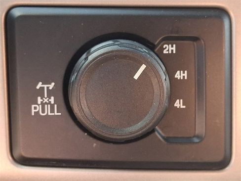 Used 2021 Ford F250 Lariat w/ Lariat Ultimate Package image 24