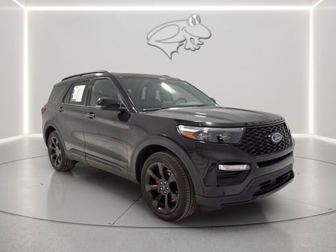 Used 2022 Ford Explorer ST w/ Equipment Group 401A image 8