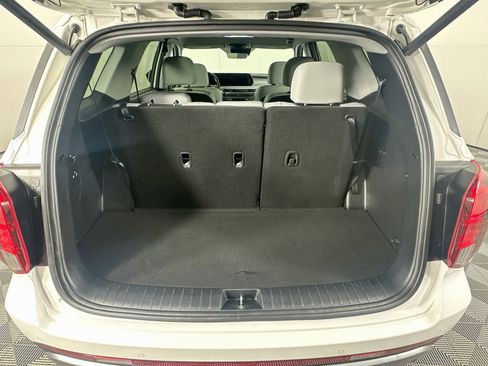 Used 2025 Hyundai Palisade SEL FWD image 31