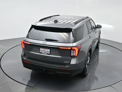 Used 2025 Ford Explorer ST-Line w/ ST-Line Street Pack image 57