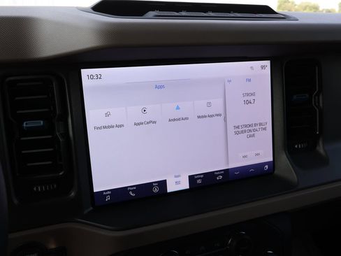 Used 2024 Ford Bronco Wildtrak AWD/4WD image 34