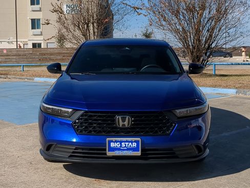 Used 2024 Honda Accord Sport image 9