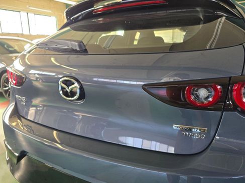 New 2026 MAZDA MAZDA3 Hatchback w/Premium Plus Pkg image 13