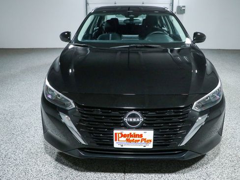 Used 2025 Nissan Sentra SV FWD image 4