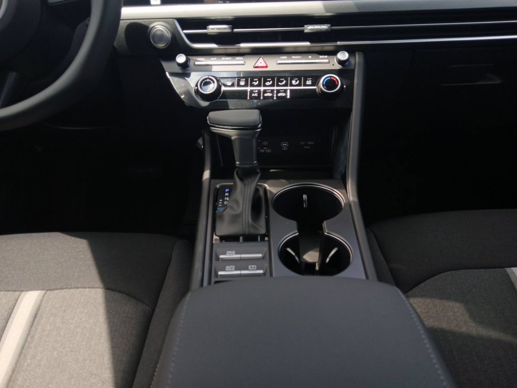 New 2026 Hyundai Sonata SE FWD image 12
