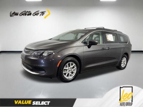 Used 2021 Chrysler Voyager Lxi FWD image 1