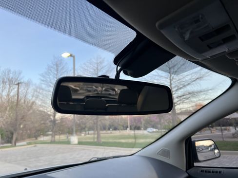 Used 2013 Ford Edge Limited image 25