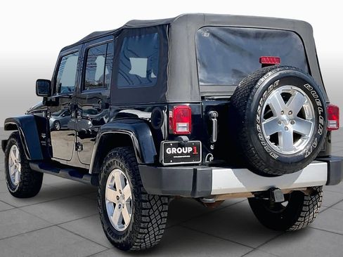 Used 2010 Jeep Wrangler Unlimited Sahara image 11