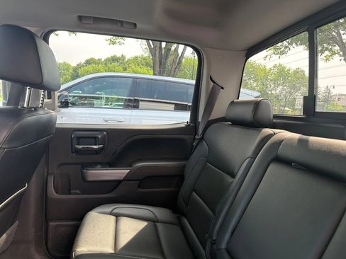 Used 2017 Chevrolet Silverado 1500 LTZ Z71 w/ LTZ Plus Package AWD/4WD image 12