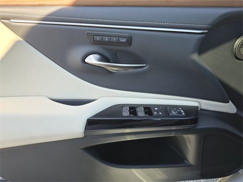 New 2025 Lexus ES 350 w/ Premium Package image 24