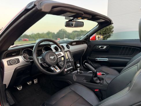 Used 2015 Ford Mustang GT Premium w/ Equipment Group 401A RWD image 23