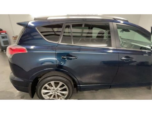 Used 2018 Toyota RAV4 Platinum image 9