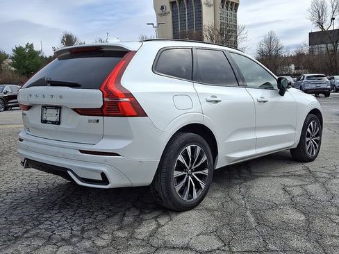 Used 2023 Volvo XC60 B5 Plus w/ Climate Package AWD/4WD image 6