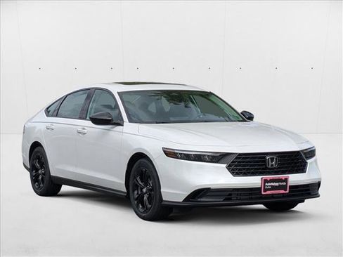 New 2025 Honda Accord SE image 7