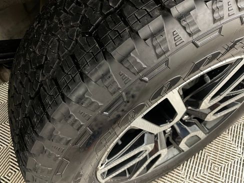 Certified 2025 GMC Sierra 1500 AT4 w/ AT4 Premium Package image 58