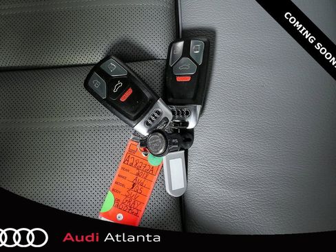 Used 2018 Audi Q5 2.0T w/ Premium Plus Package image 25